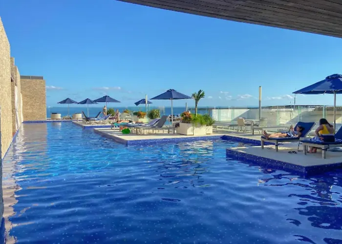 Frente Al Mar En *